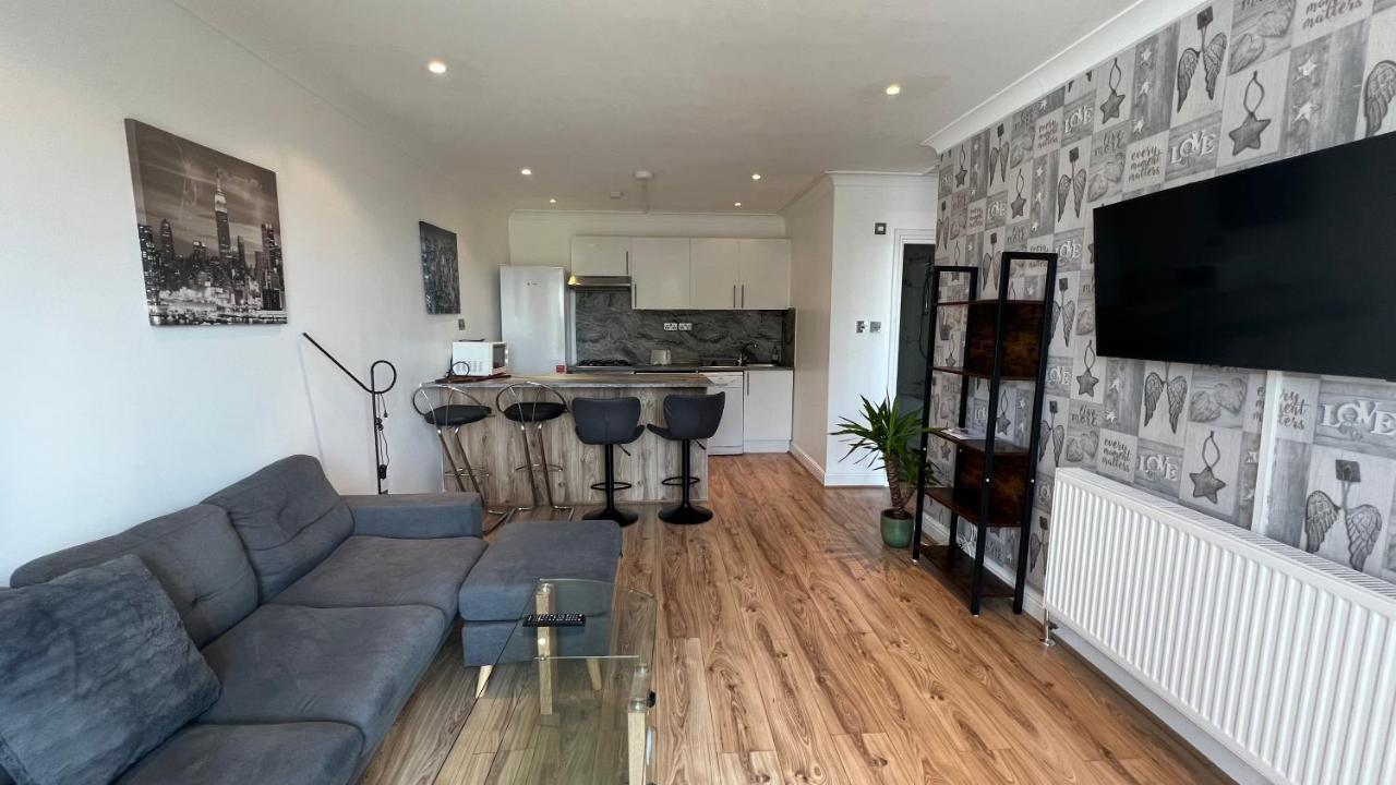 Comfy 2 Bedroom Apartments - Finchley Road, ロンドン エクステリア 写真