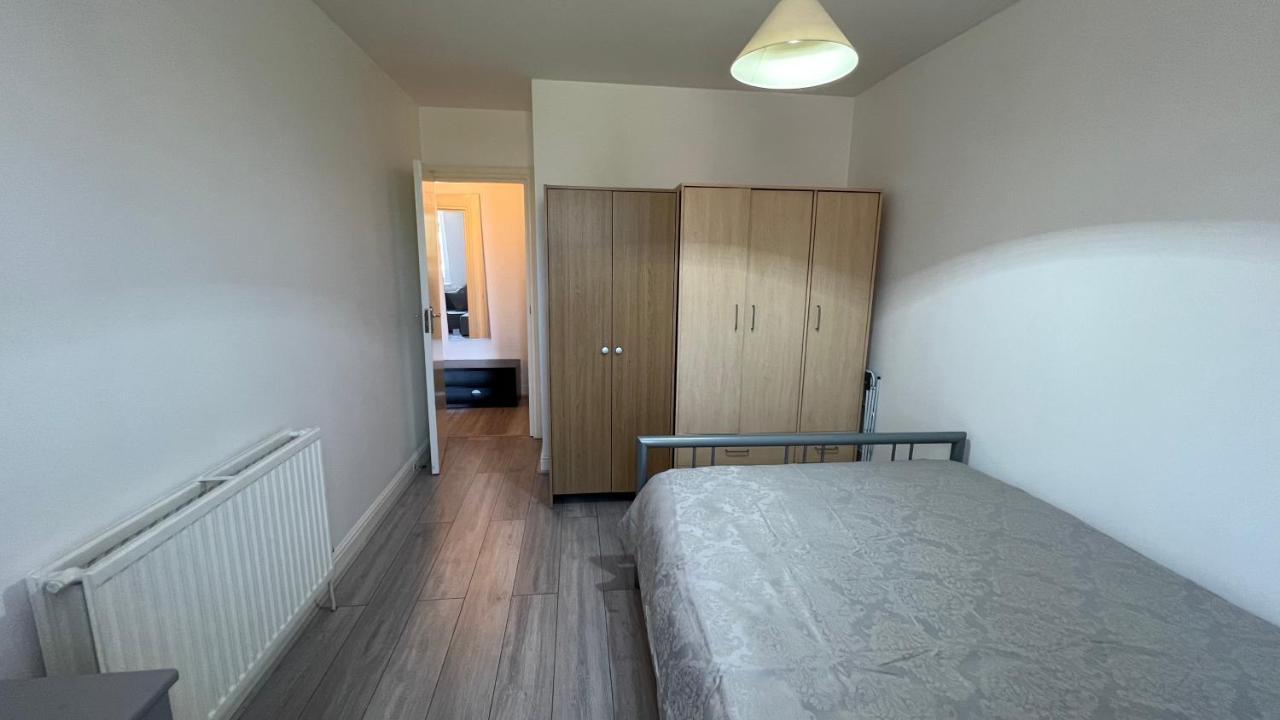 Comfy 2 Bedroom Apartments - Finchley Road, ロンドン エクステリア 写真
