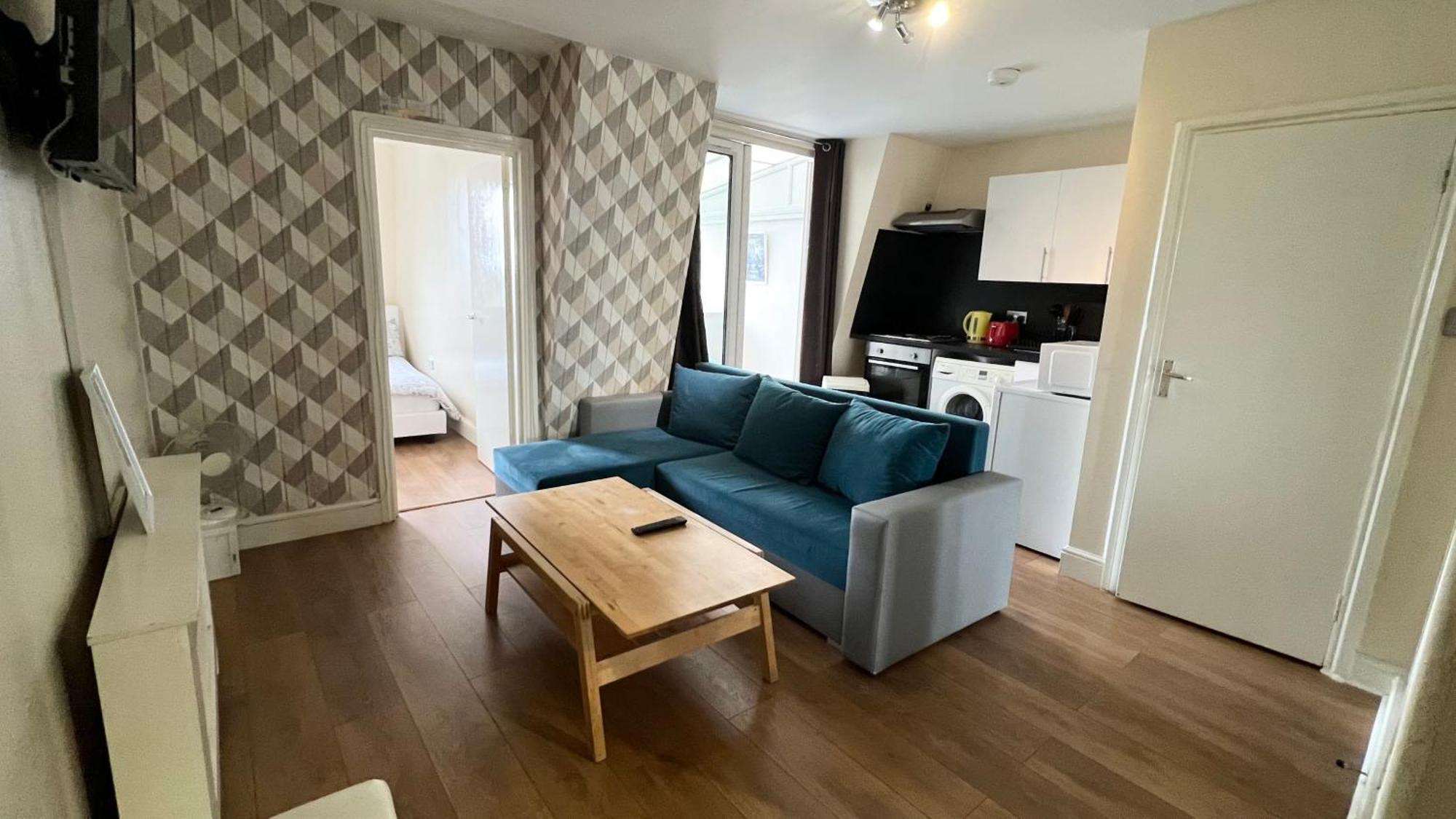 Comfy 2 Bedroom Apartments - Finchley Road, ロンドン エクステリア 写真