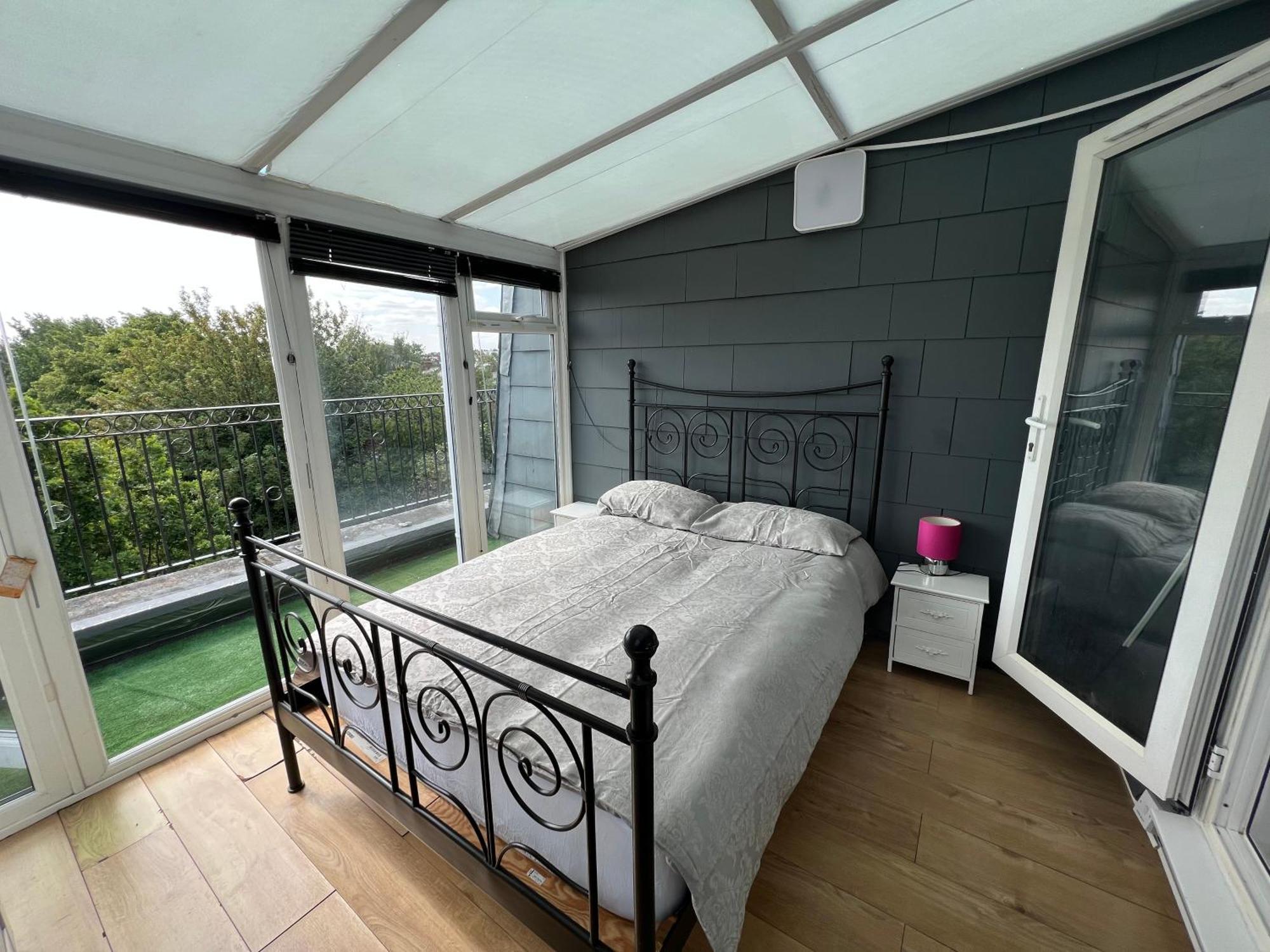 Comfy 2 Bedroom Apartments - Finchley Road, ロンドン エクステリア 写真